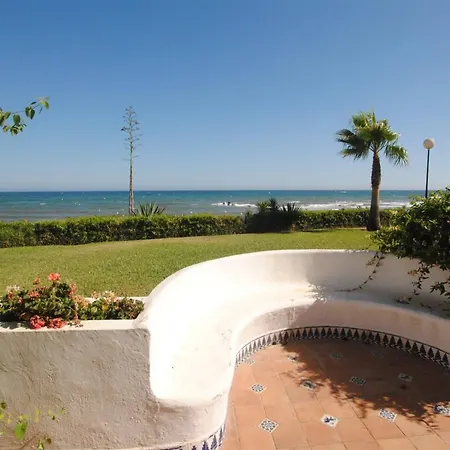 Front Line Beach Bungalow With Open Sea Views Located In Costa Málaga Cs105 *