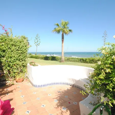 Front Line Beach Bungalow With Open Sea Views Located In Costa Málaga Cs105 Casa vacanze